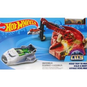 [SOLD] Hot Wheels City Set
